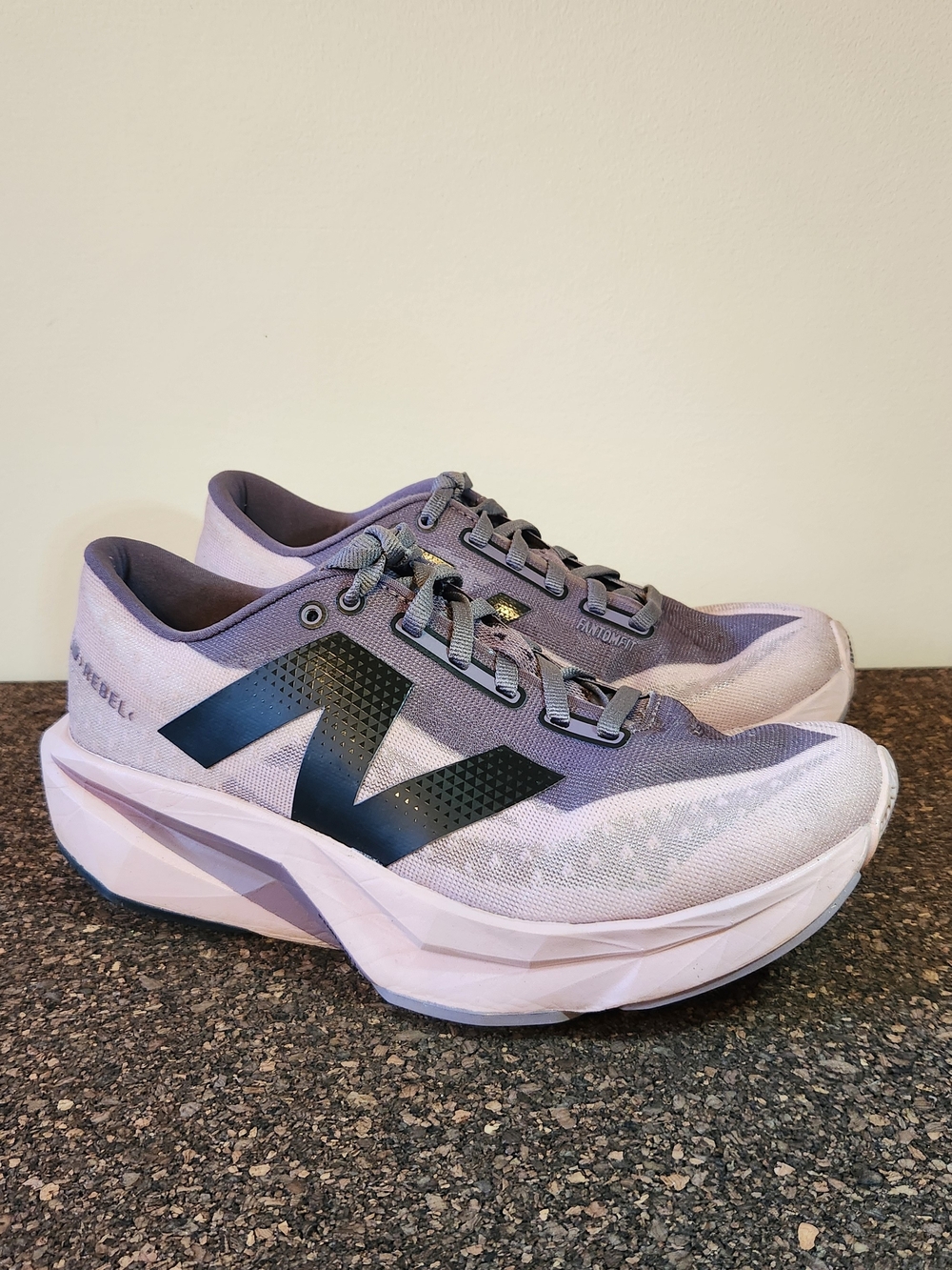 New Balance Fresh Foam Rebel V5 Running Shoes Womens Size 7